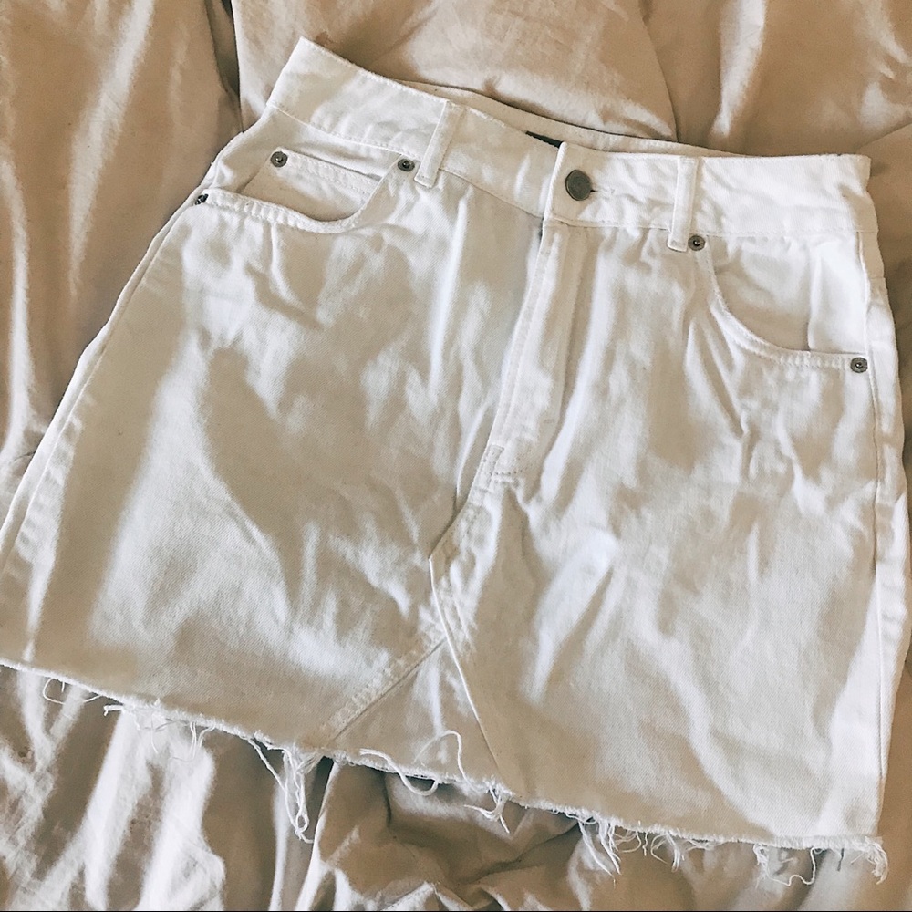 TOPSHOP White Denim Mini Skirt
